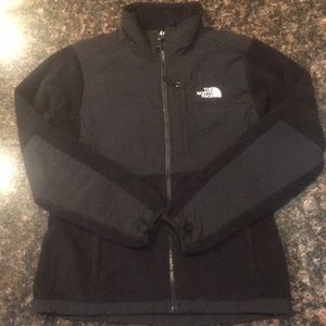 Classic black north face Denali fleece